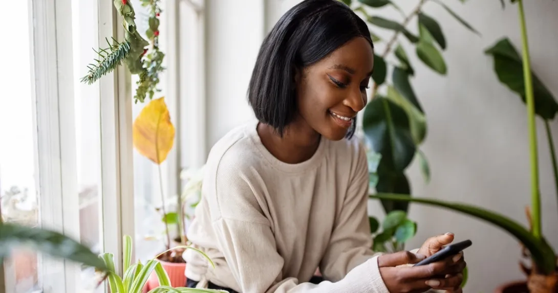 Person looking at data on a cell phone